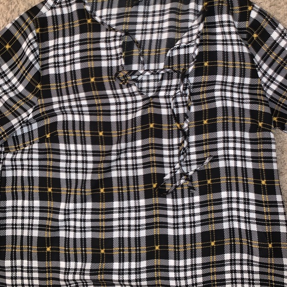 Plaid Blouse - Picture 4 of 4